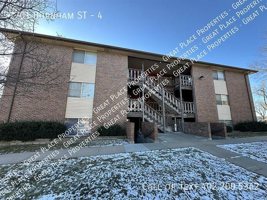 Building Photo - 1701 Burnham St #4