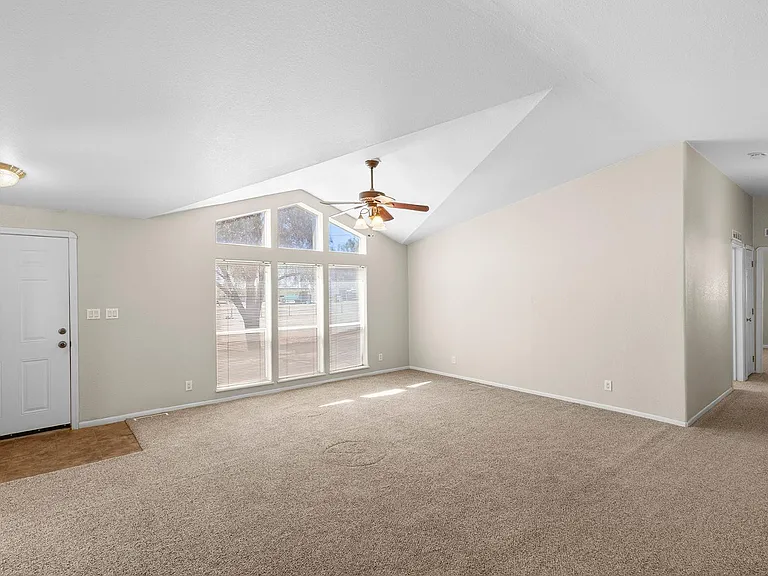 37408 N 20th St — Photo 15