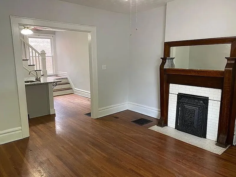 4 bed, 1.5 bath, $2,800 — Photo 4