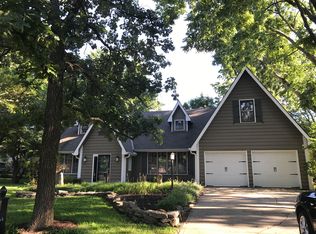 440 Rock Fence Ct, Lawrence, KS 66049