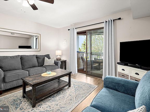 5th image of 12300 Jamaica Ave Unit 207