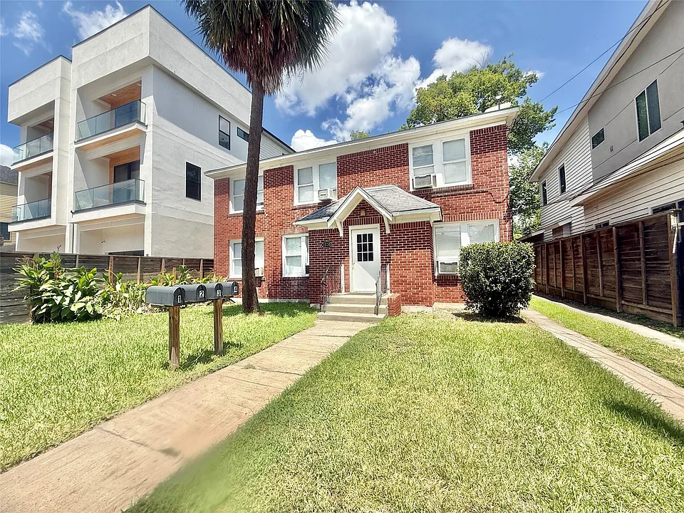 1238 Peden St #2