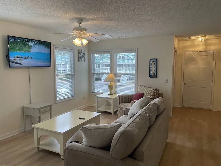 1620 Goley Hewett Rd SE #308 — Photo 5