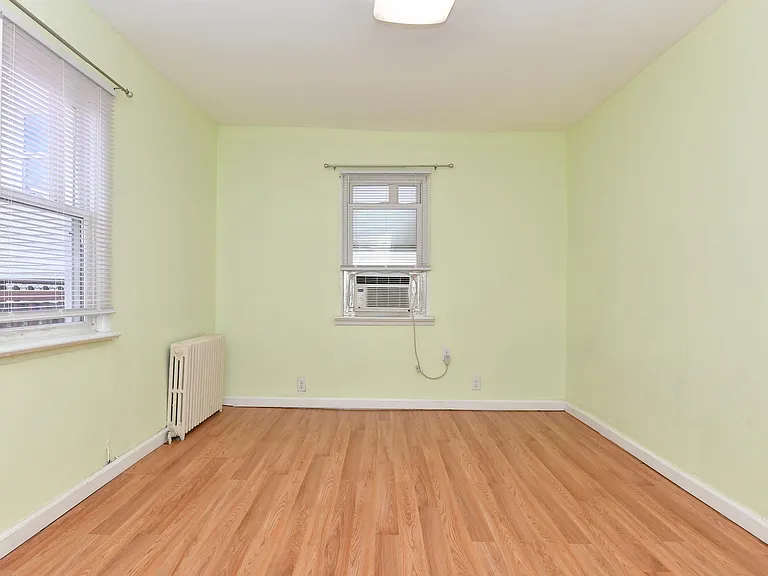 26 Charles St #1 — Photo 14