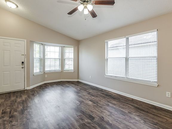 4th image of 5137 Glen Alan Ct N