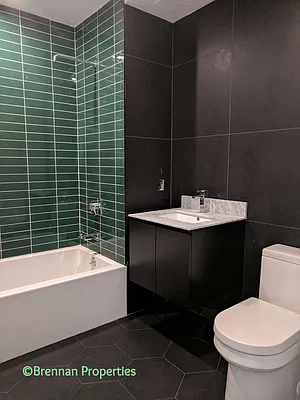 Rented by Manhattan Management LLC | media 68