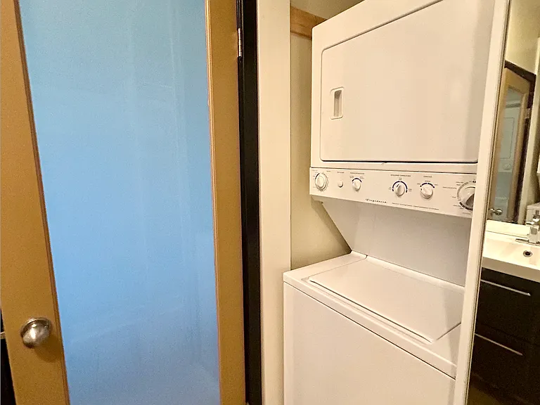 1504 Aurora Ave N #511 — Photo 11