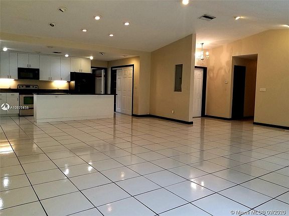3rd image of 10426 SW 127th Pl #0