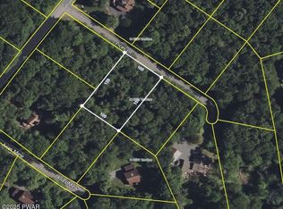 234 Pices Ln, Lake Ariel, PA 18436