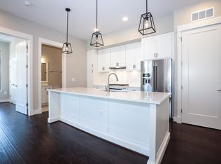 5 Stationmaster St SE #106, Leesburg, VA 20175