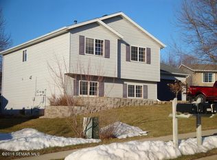 2017 27th St SE, Rochester, MN 55904