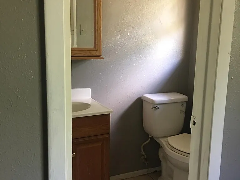 6224 Denham Dr — Photo 6