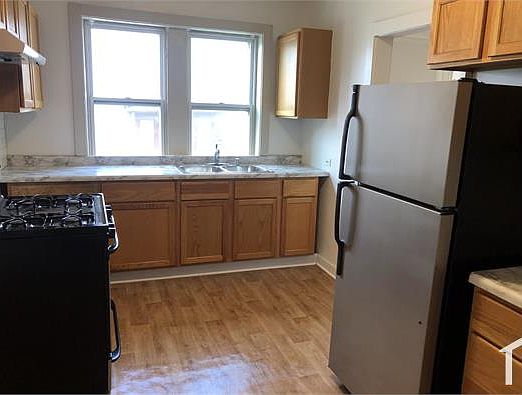 3rd image of 1434 Park Ave APT 5