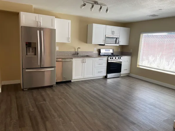 4738 San Sebastian Dr #2, Woodland Hills, CA 91364