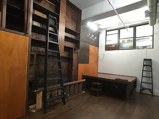 Rented by City Vista Inc | media 5