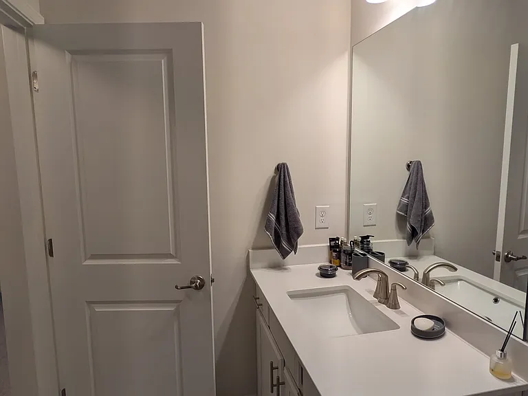 120 Addison Way #120 — Photo 37