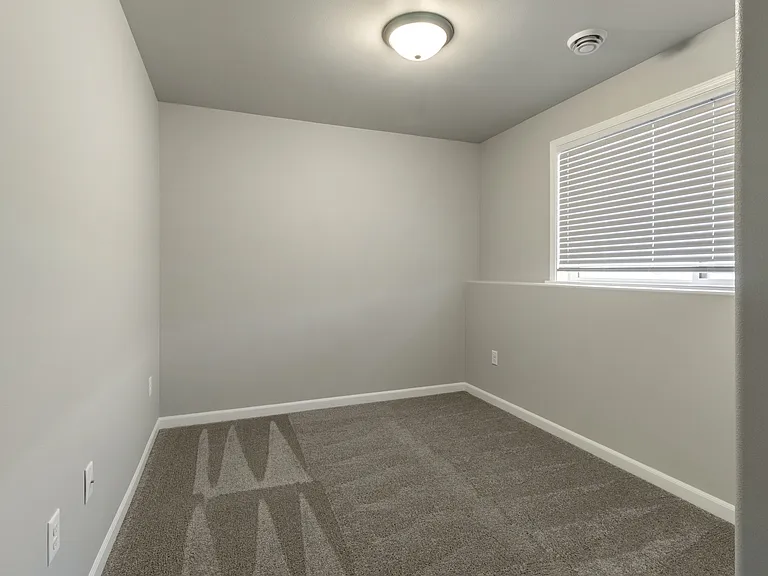 806 United Dr #1 — Photo 10
