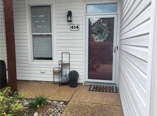 414 Persimmon Dr, Yorktown, VA 23693