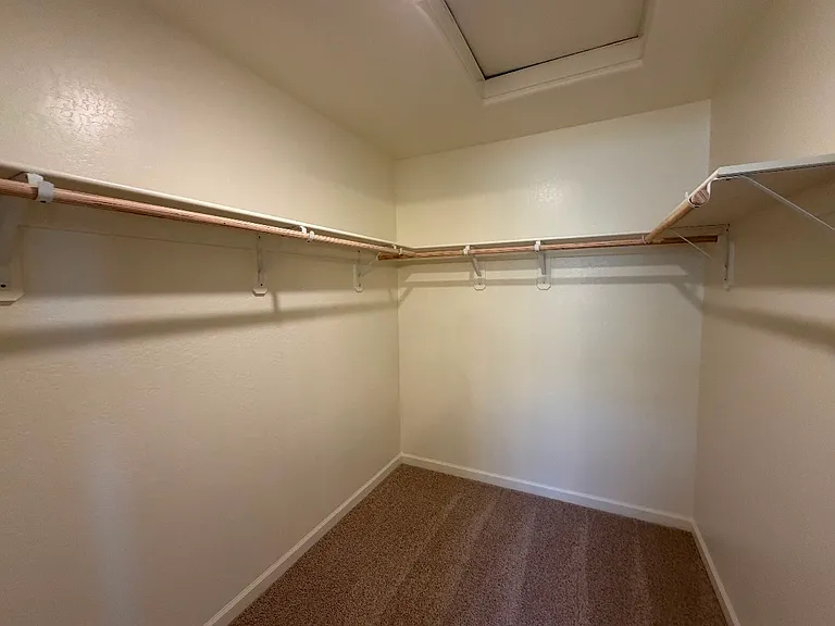 2437 W Newton Ave — Photo 10