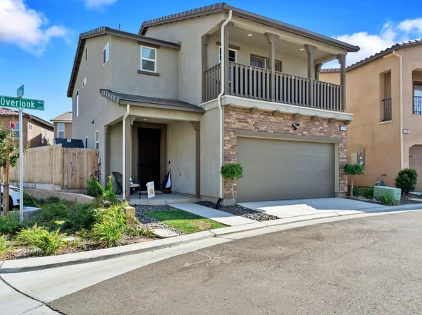 6299 E Overlook Way, Fresno, CA 93727