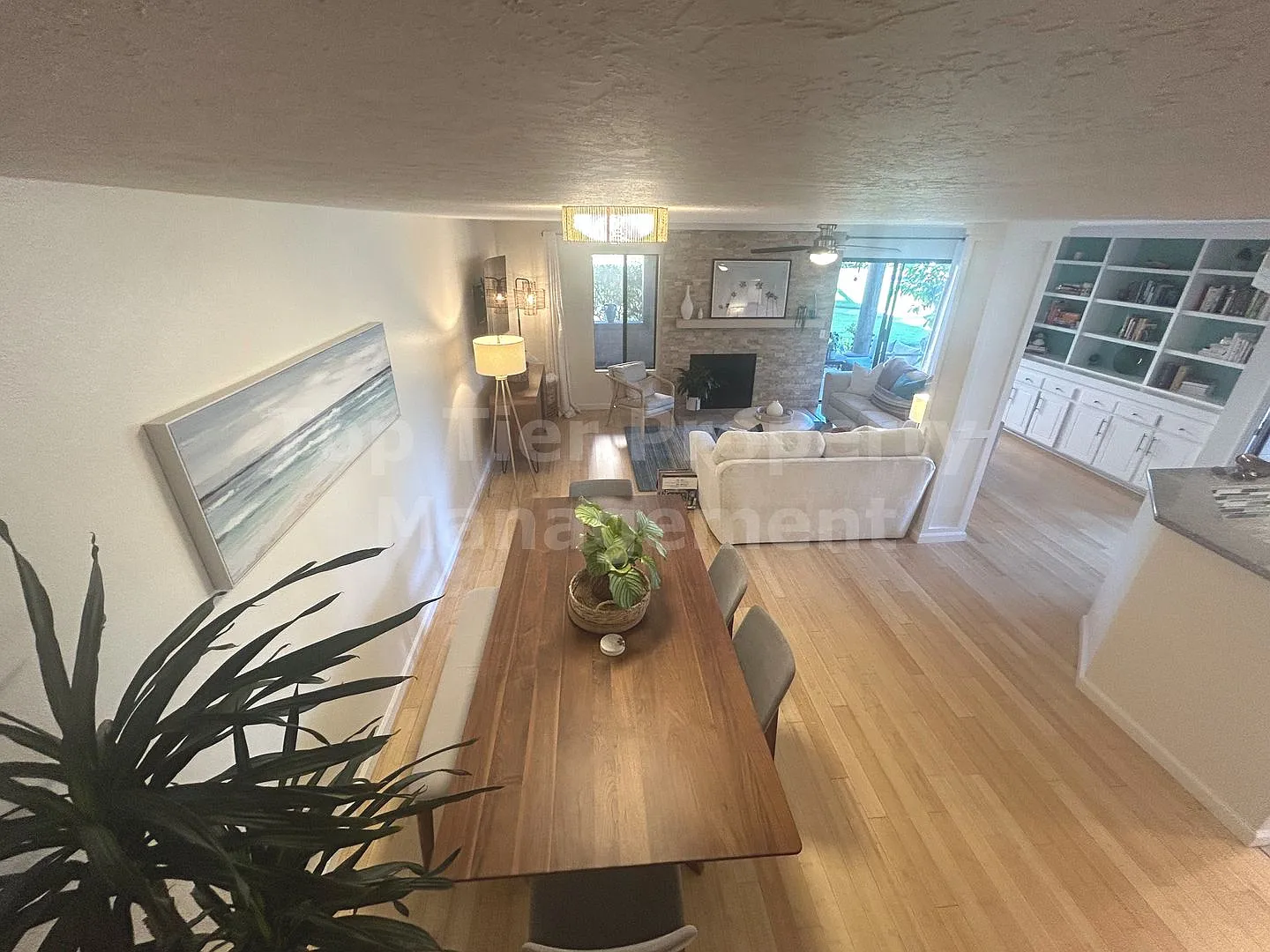 **Beautiful, Fully-Furnished 2 bed / 2.5 bath Townhome in Coastal Carlsbad - Available 10/01** — Photo 4
