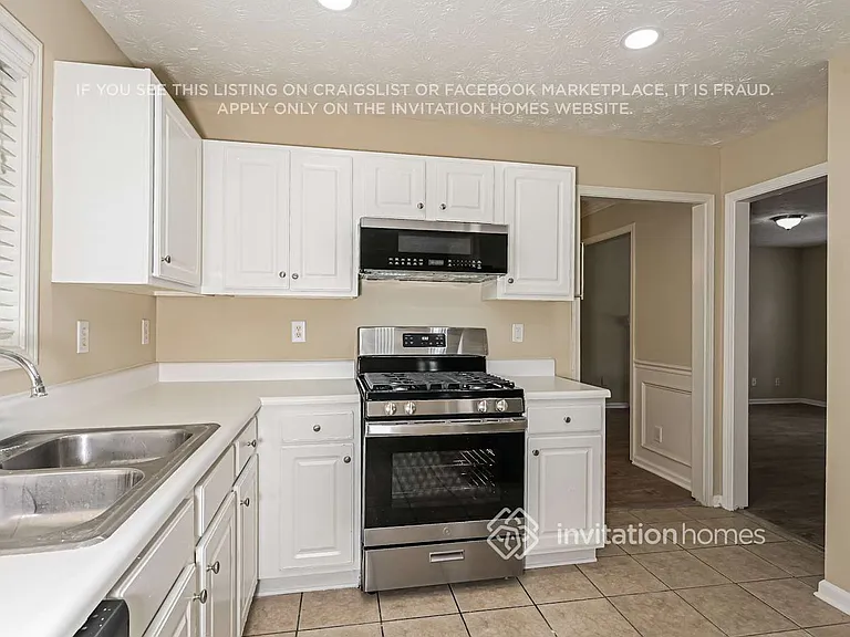 535 Devonshire Walk Dr — Photo 9
