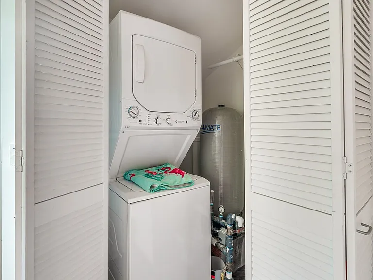 Laundry Room Cabinet