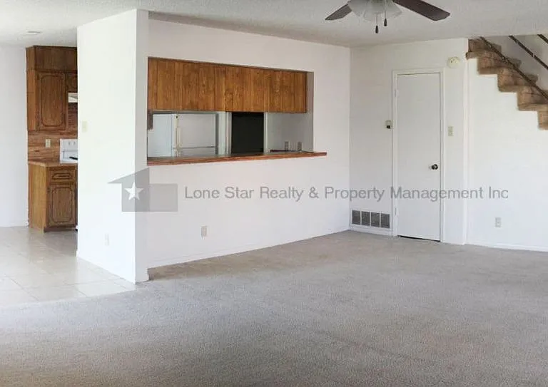 1704 Bundrant Dr — Photo 3