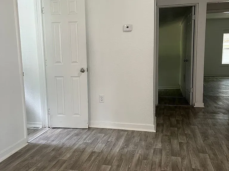 914 W Nichols St — Photo 10