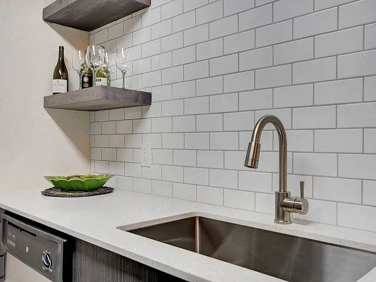 Namaste Apartments — Photo 18