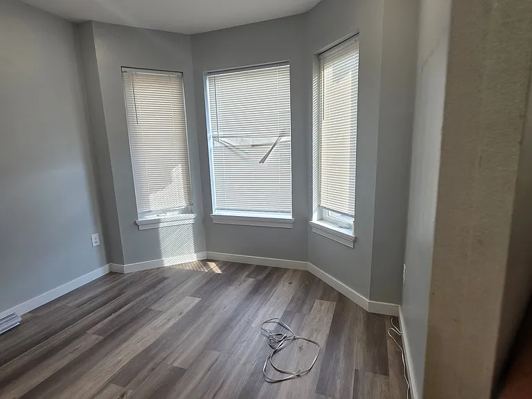45 12th Ave #2 — Photo 4