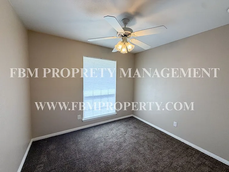 19 Country Club Place - 3 Bedroom, 2 Bathroom Home in Waxahachie, TX! — Photo 9