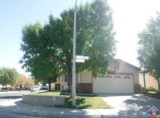 37644 13th St E, Palmdale, CA 93550