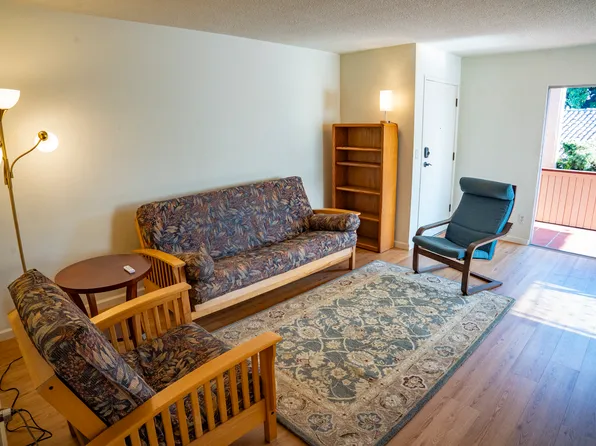 135 School St #2, Santa Cruz, CA 95060