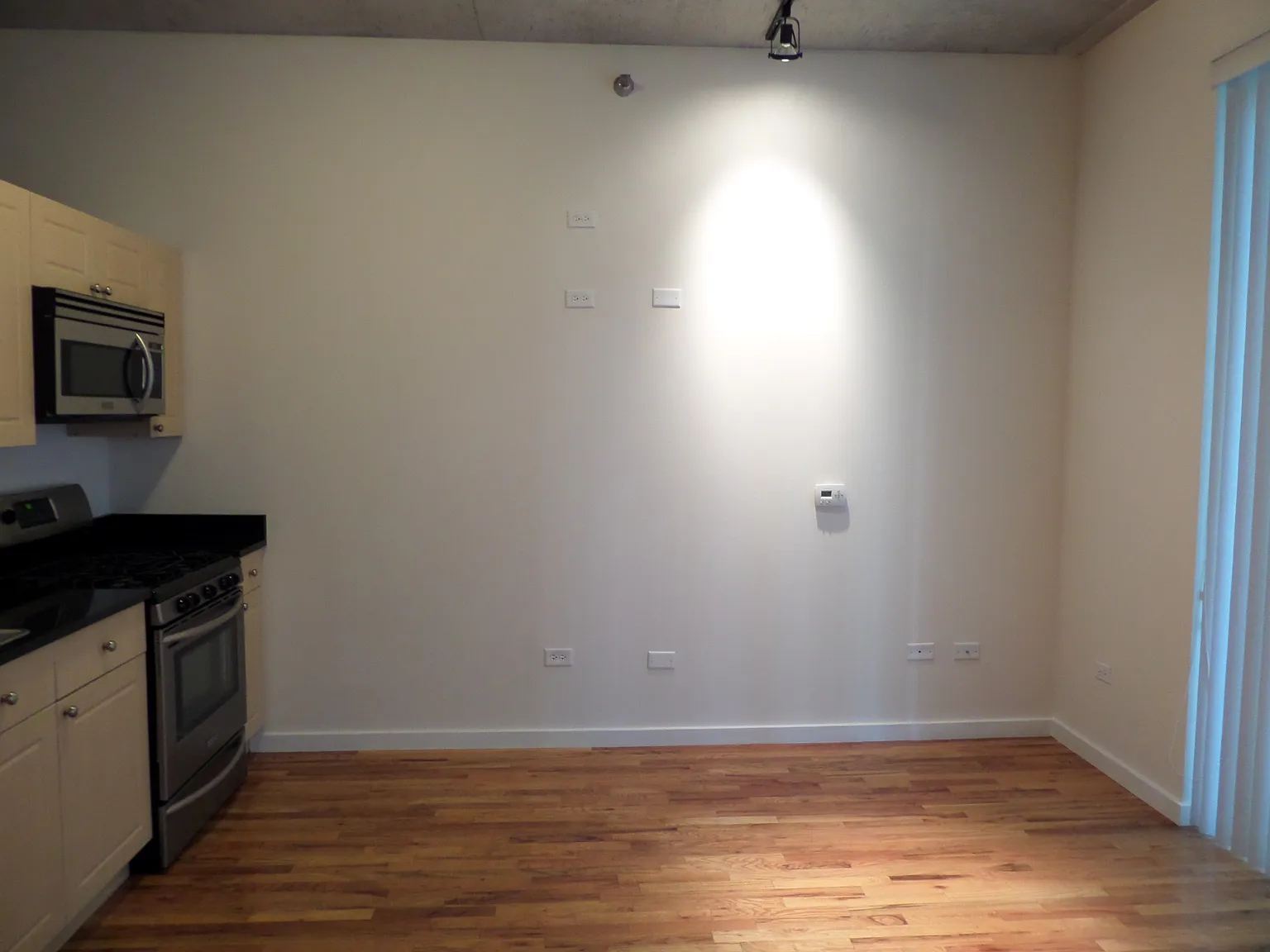 1 bed, 570 sqft, $1,675 — Photo 2