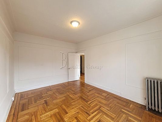 5th image of 27-22 23rd St #3B