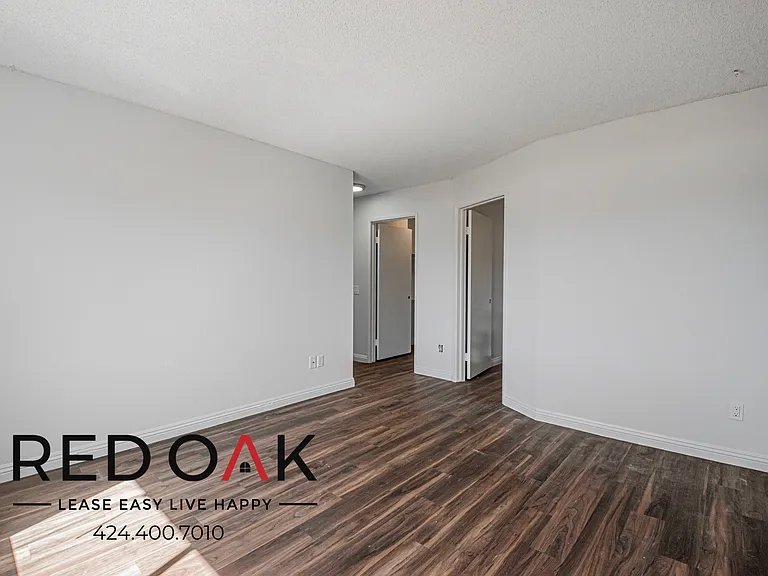 10346 Commerce Ave #6 — Photo 27