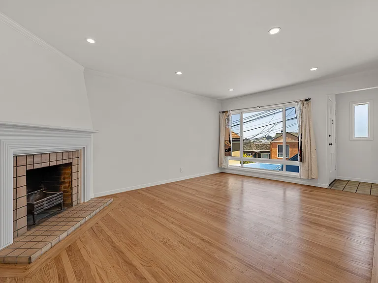 318 Allison St — Photo 3