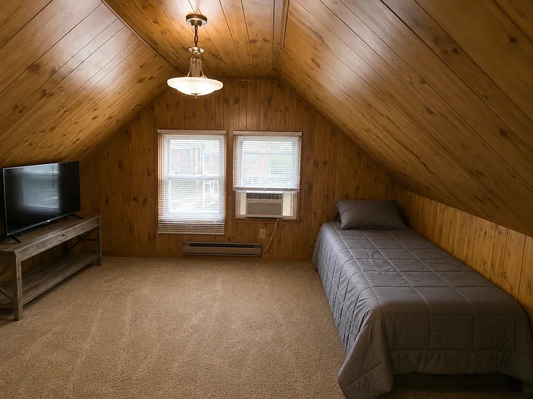 1914 Hudson Ave #1 — Photo 6