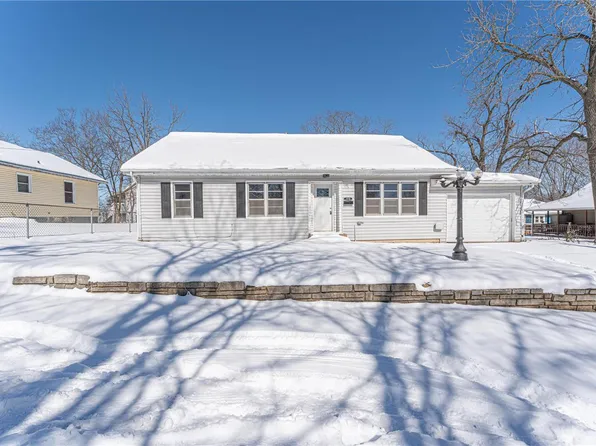 102 W 8th St, Salem, MO 65560