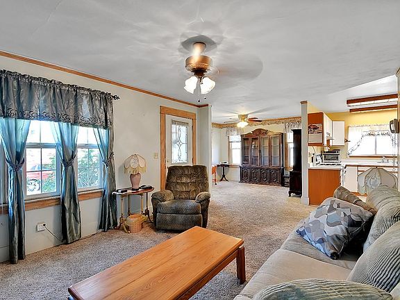 5th image of 705 Almond St
