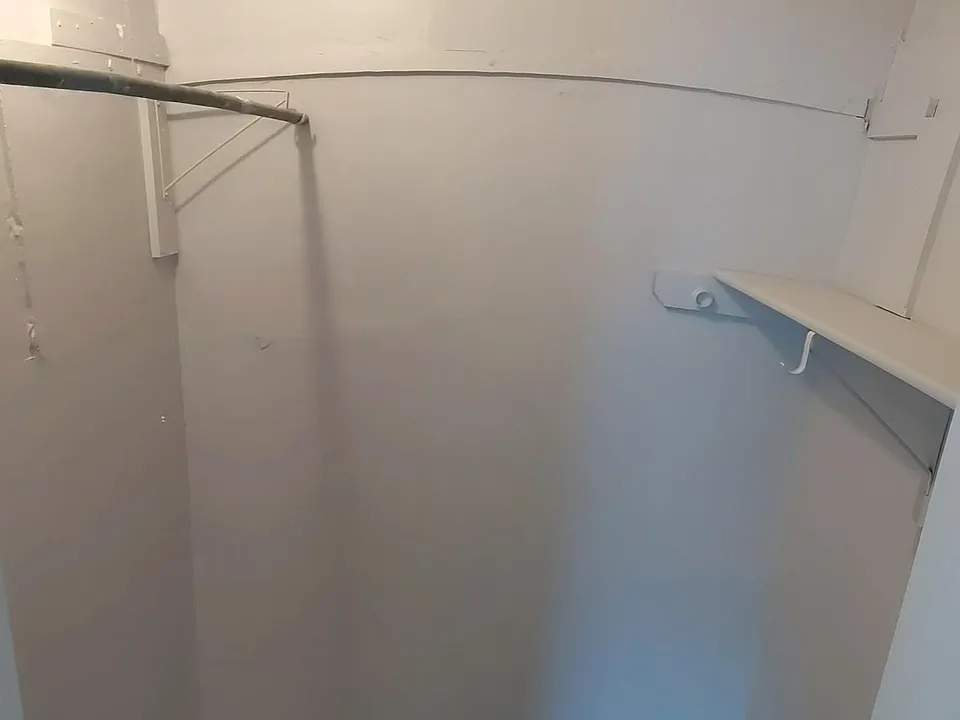 Walk in closet