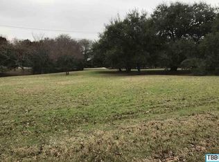 102 Royal View Rd, Salado, TX 76571