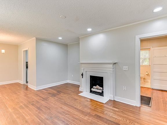 2nd image of 1514 Pendleton Road