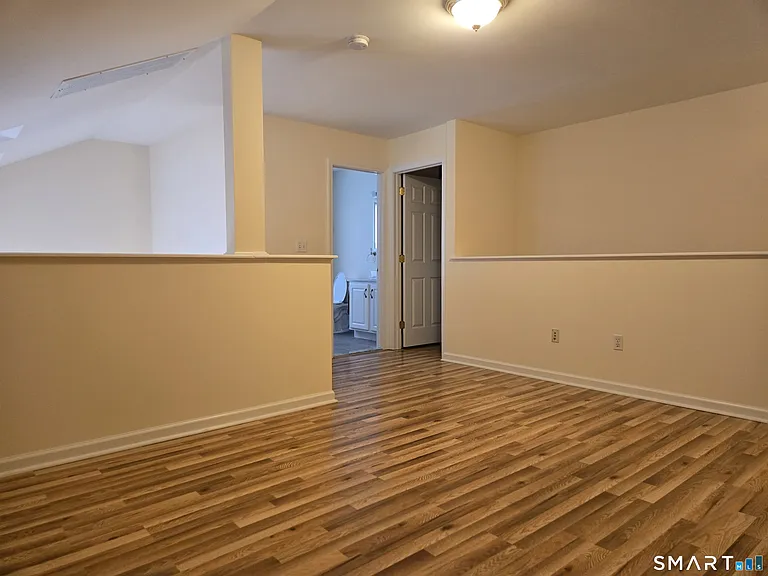511 Elm St #9-1 — Photo 16
