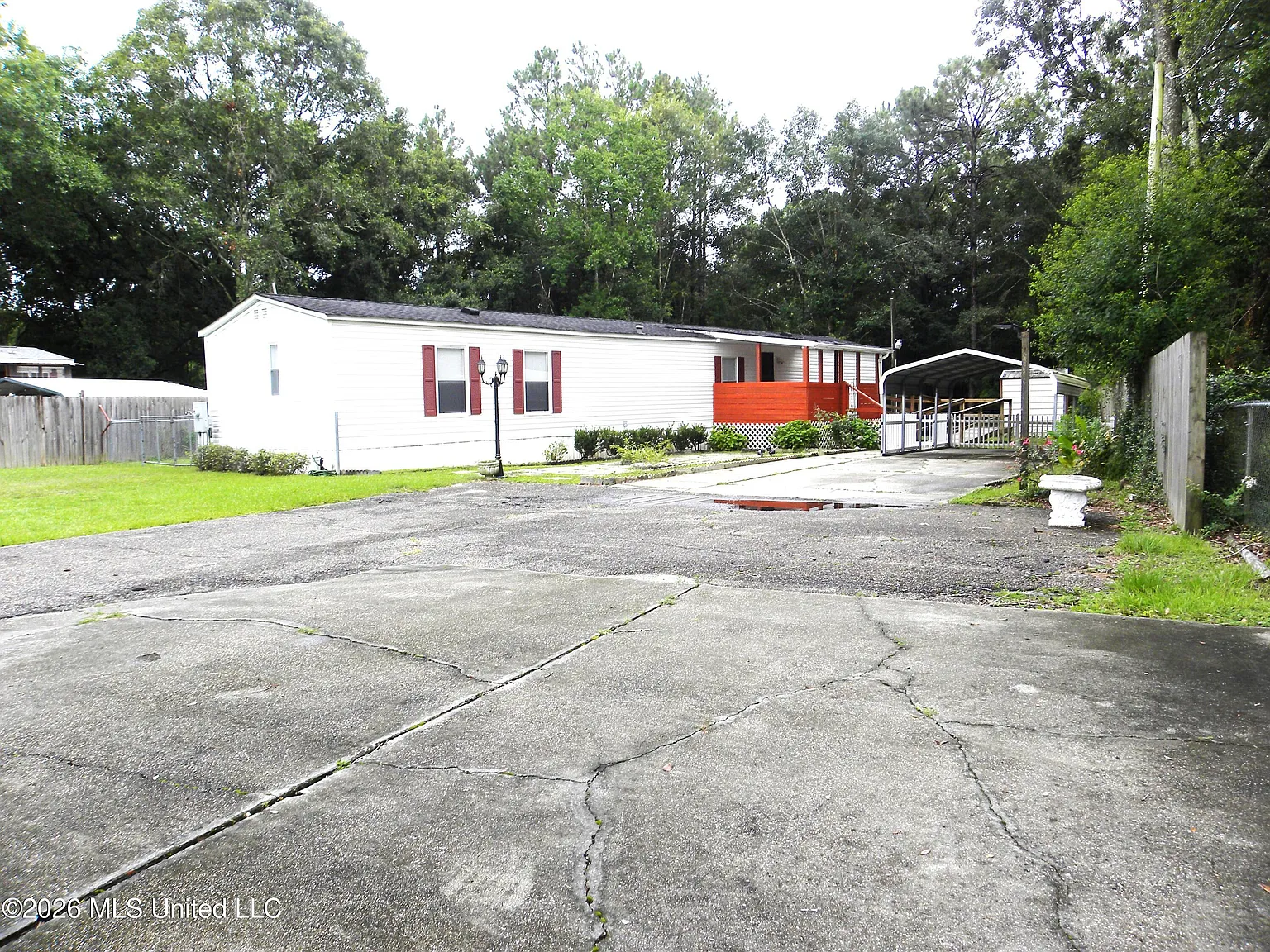 3 bed, 2.0 bath, 1280 sqft, $1,450 — Photo 1