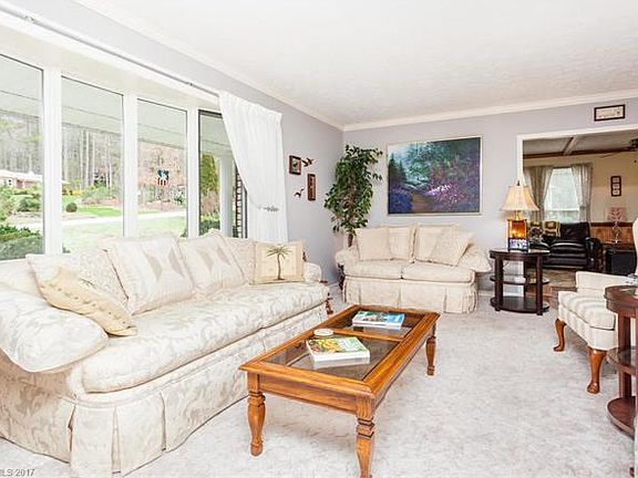 3rd image of 107 Prestwick Dr
