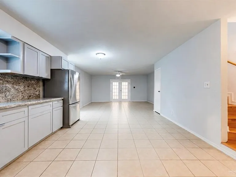 715 Continental Dr #3 — Photo 5
