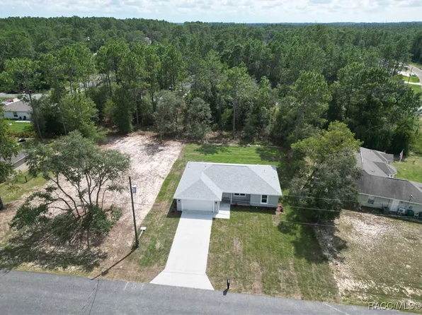 1588 W Elder Ln, Citrus Springs, FL 34434