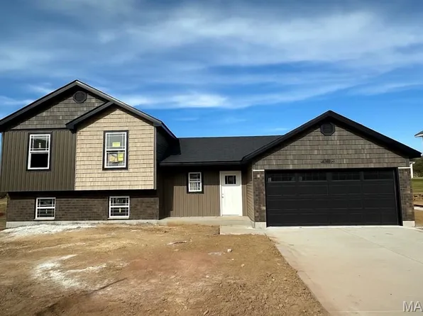 28721 Woodland Heights Dr, Warrenton, MO 63383